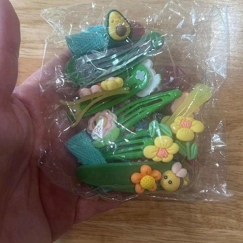 Colorful hair clips